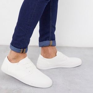 Toms Lace up plimsolls in white Canvas